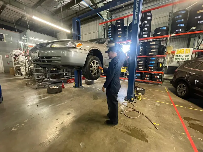 Oil Change at Cesar's Tires